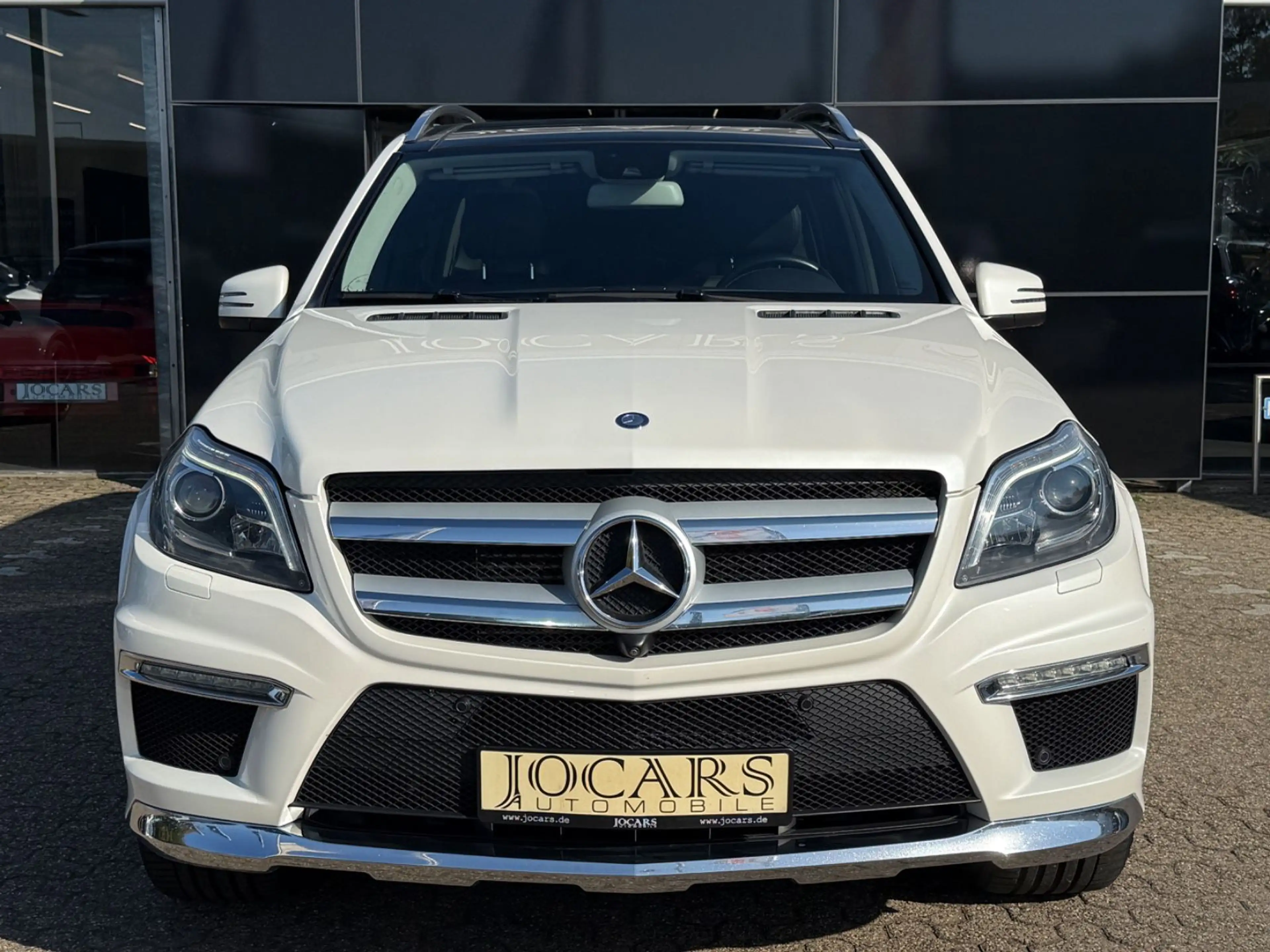 Mercedes-Benz GL 350 4Matic *AMG*7SITZ*360*AHK*HARMAN SURROUND — photo 2