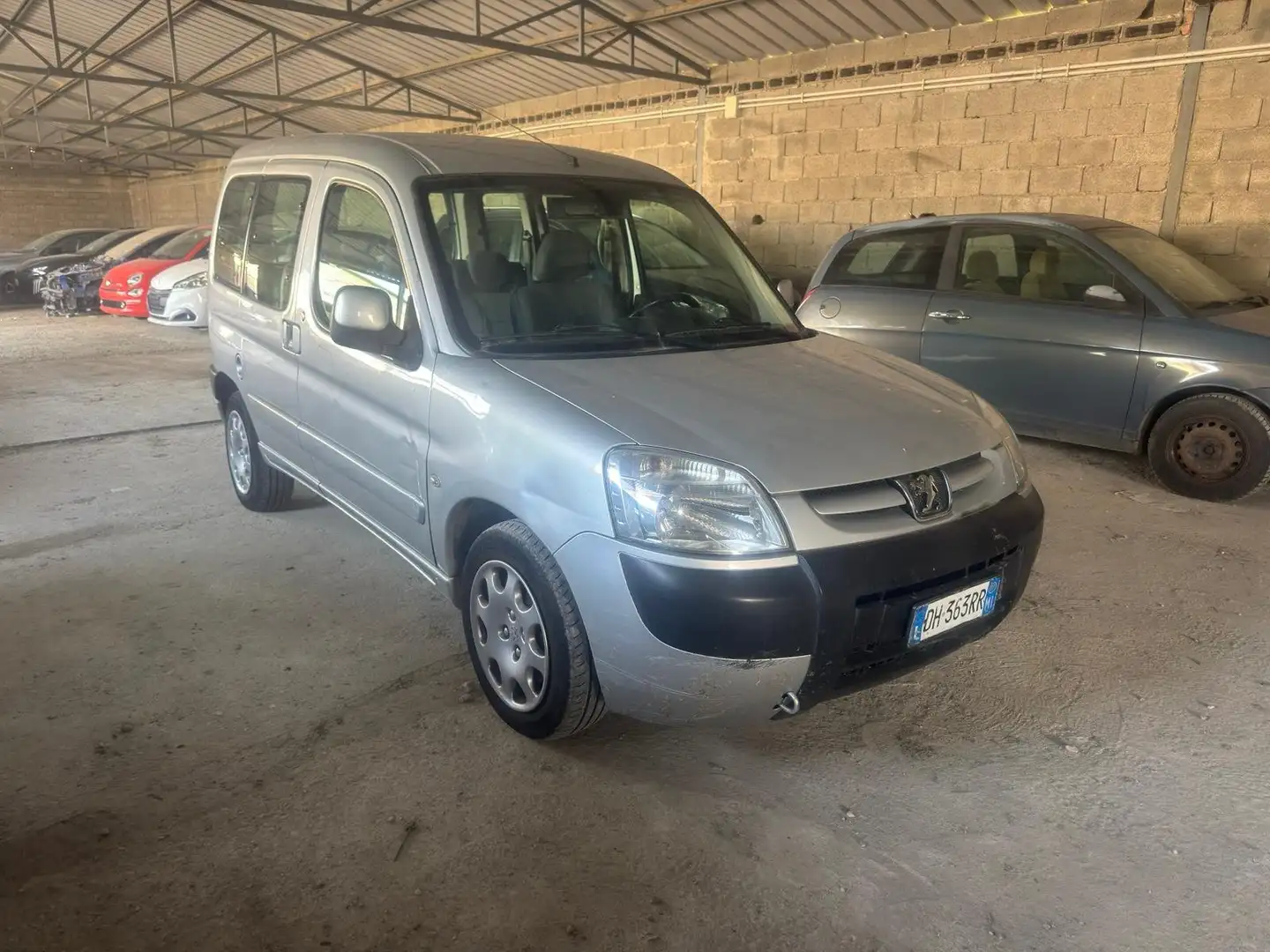 Peugeot Ranch Ranch 2003 1.6 hdi 16v Lee Stříbrná - 2