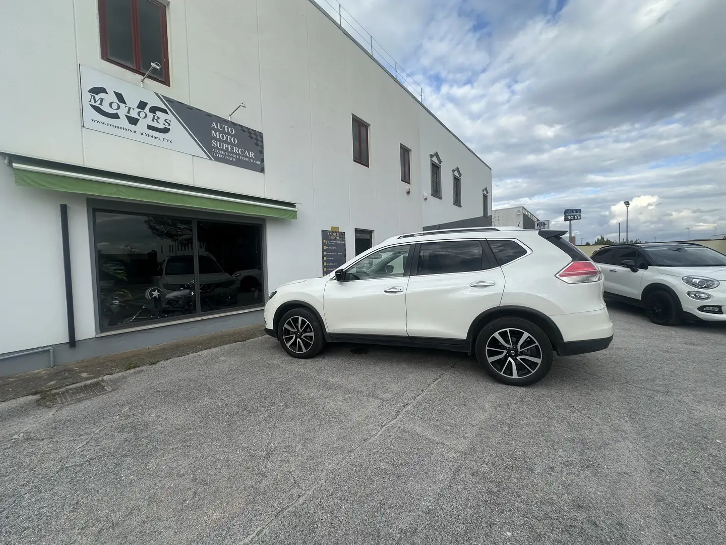 Nissan X-Trail 2.0 dci Tekna 4wd GARANZIA 12/36 MESI Blanc - 1