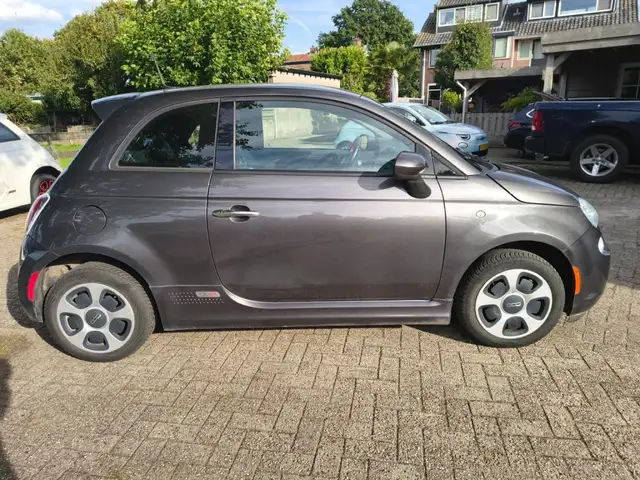 Fiat 500 view 6