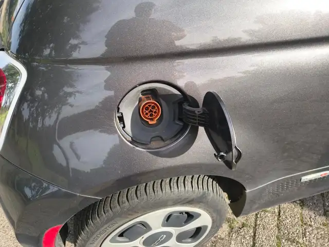 Fiat 500 view 13