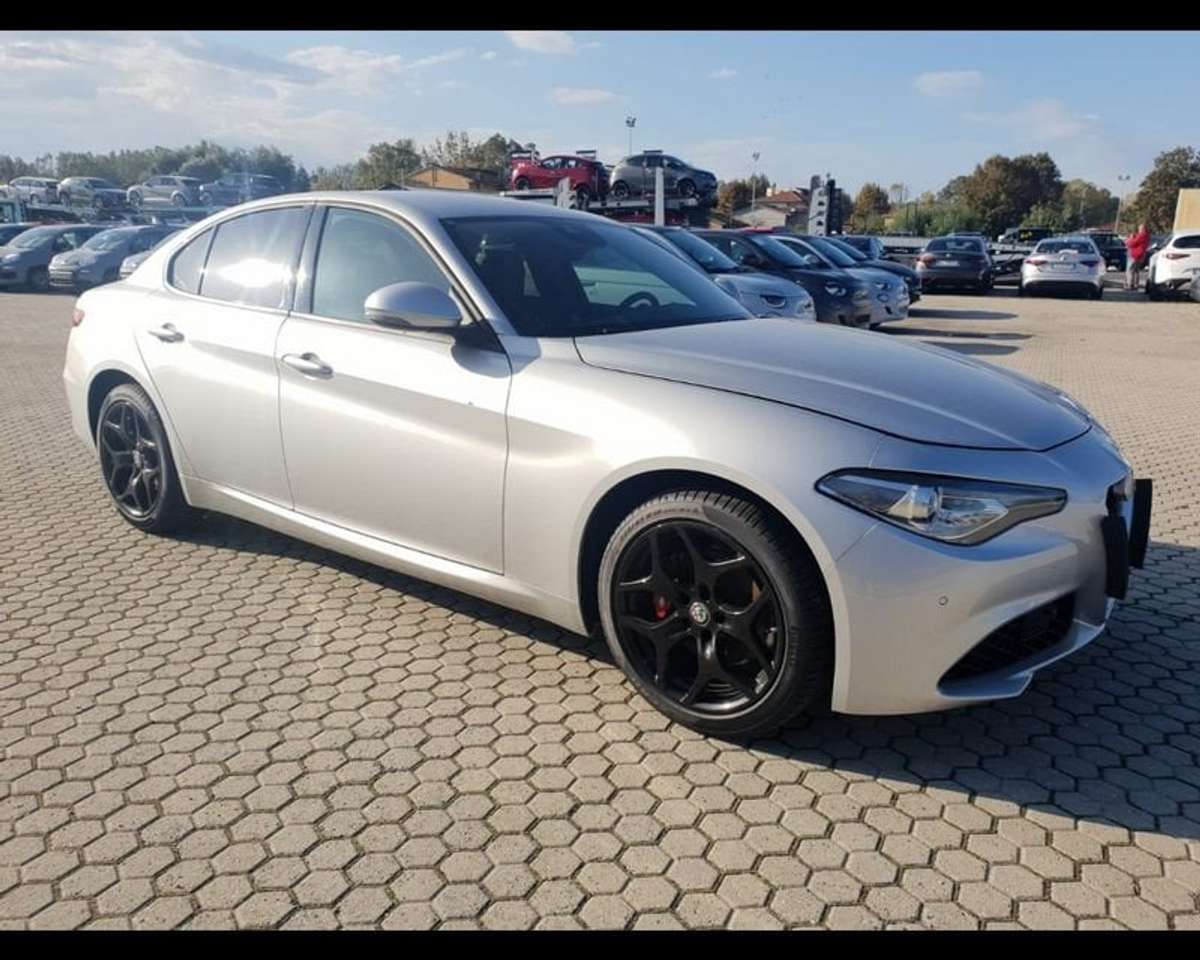 Alfa Romeo Giulia My21 2.2 Turbo Diesel 190 Cv At8 Executive