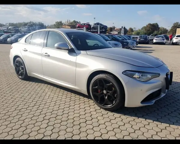 Alfa Romeo Giulia My21 2.2 Turbo Diesel 190 Cv At8 Executive