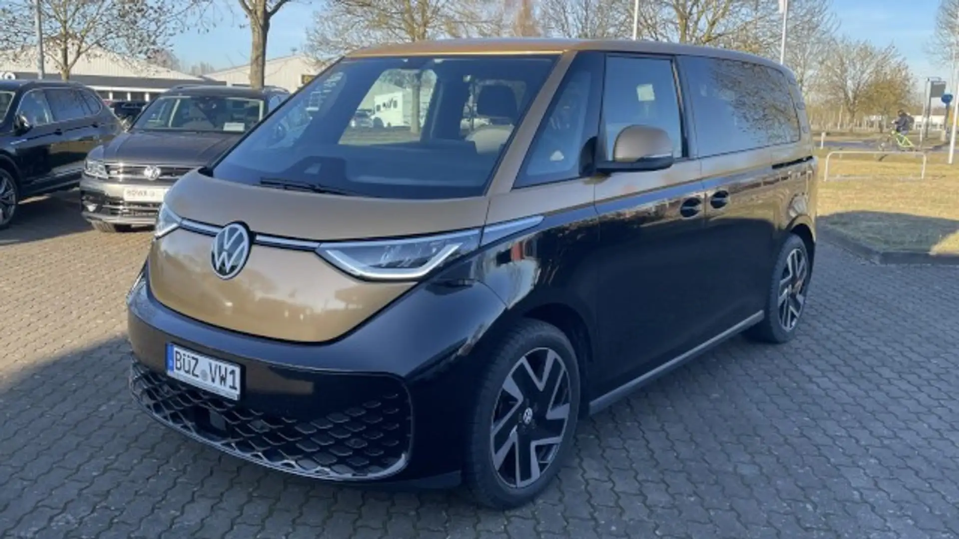 Volkswagen ID. Buzz Pro 150 kW (204 PS) 77 kWh foliert Klima Чорний - 1