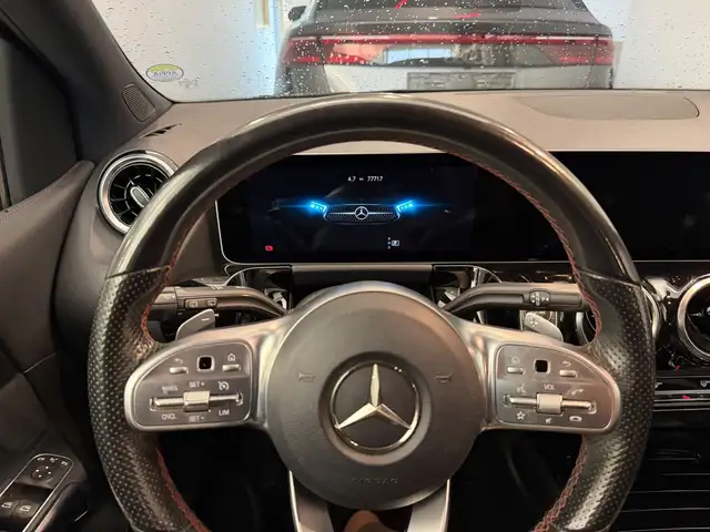 Mercedes-Benz B-Class view 5