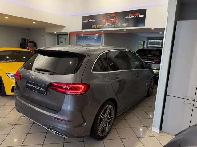 Mercedes-Benz B-Class view 12