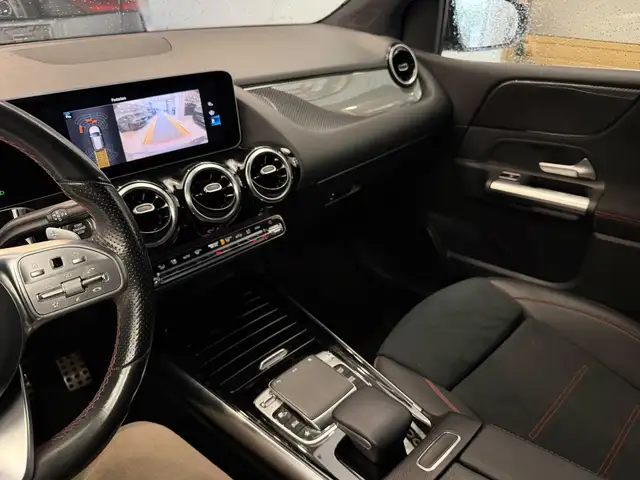 Mercedes-Benz B-Class view 9