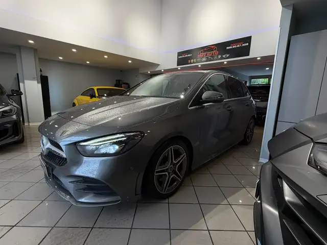 Mercedes-Benz B-Class view 3