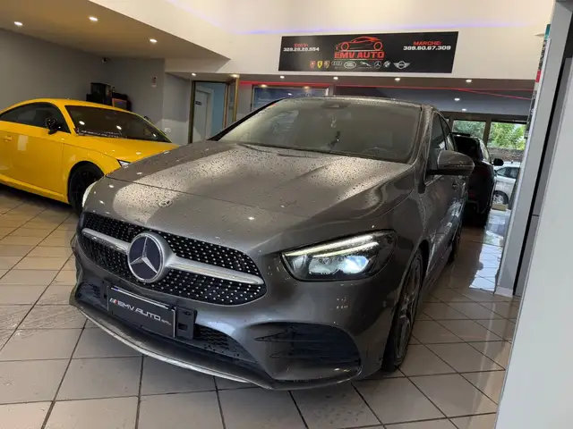 Mercedes-Benz B-Class view 4