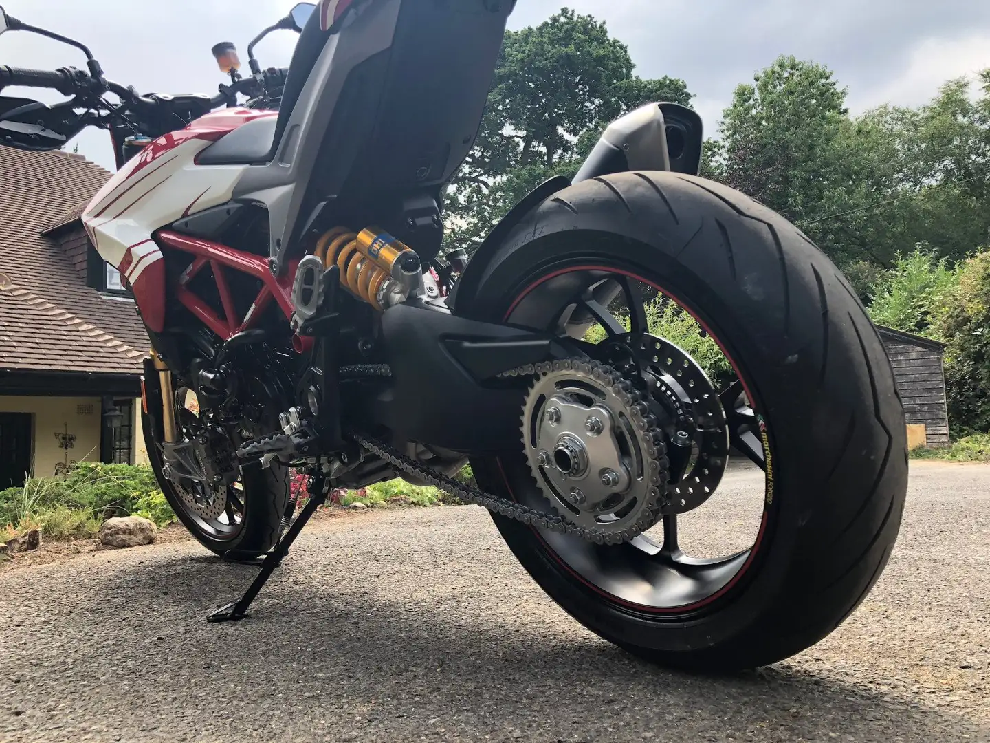 Ducati Hypermotard 939 Piros - 2