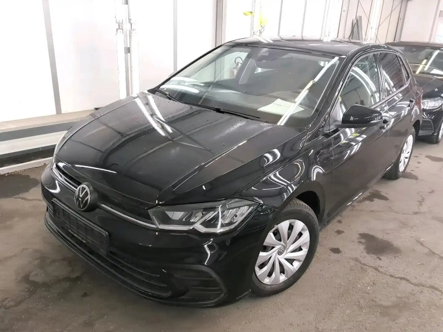 Volkswagen Polo LIFE TSI DSG KAMERA+LED+NAVI+APP+KEYLESS+GRA+DIGI Schwarz - 2