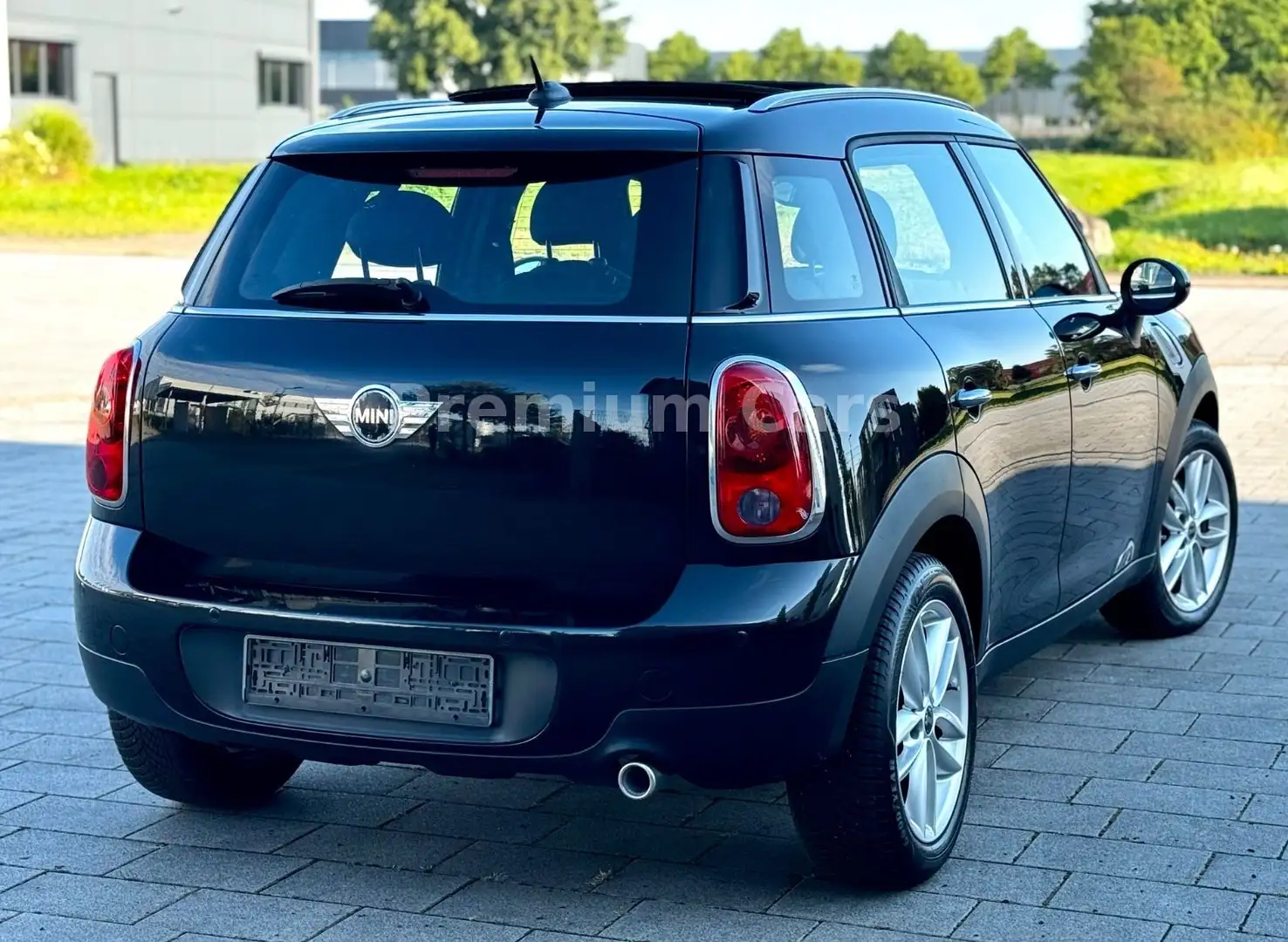 MINI Cooper D Countryman Cooper D*Navi*Panorama*Sitzheiz* Nero - 2