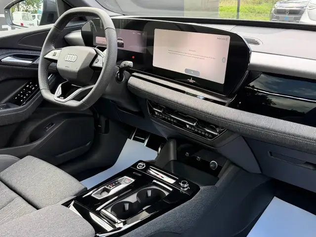 Audi E-Tron view 5