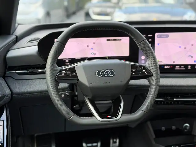 Audi E-Tron view 8