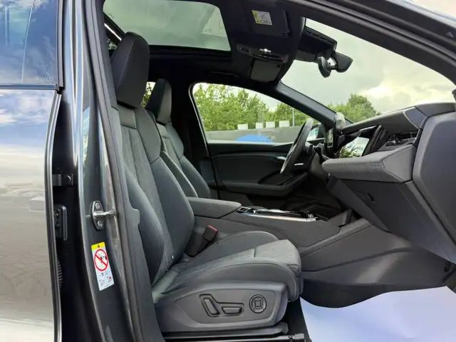 Audi E-Tron view 9