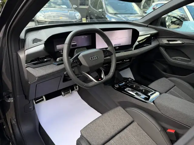 Audi E-Tron view 4