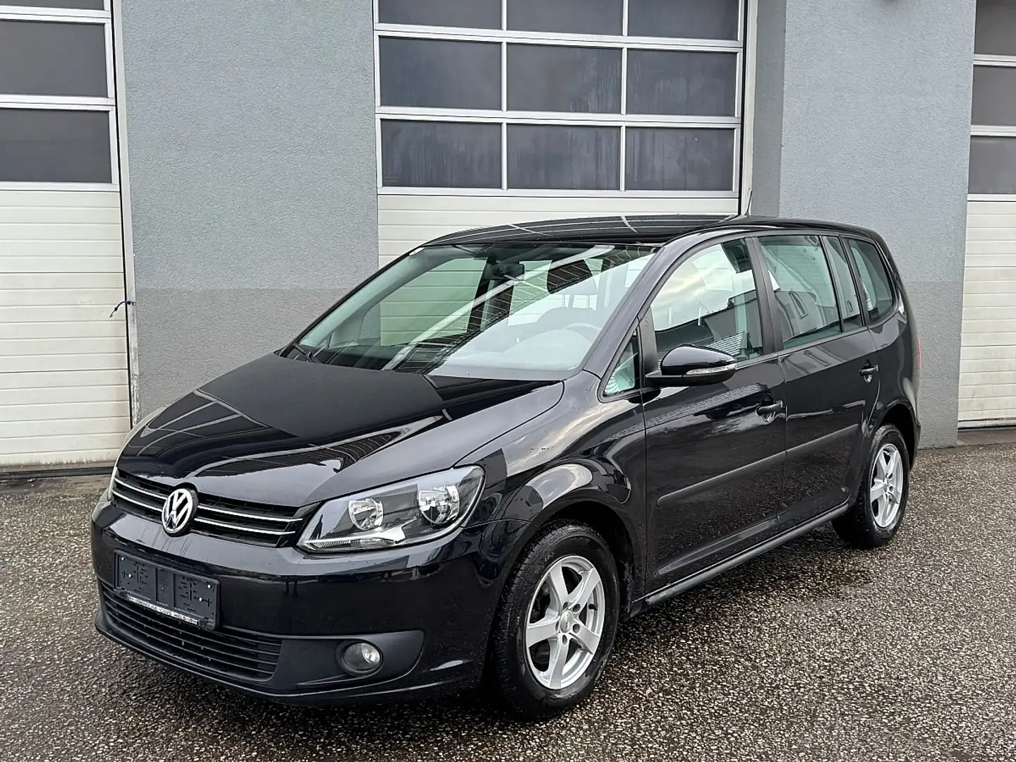 Volkswagen Touran 1,6 TDI Schwarz - 2