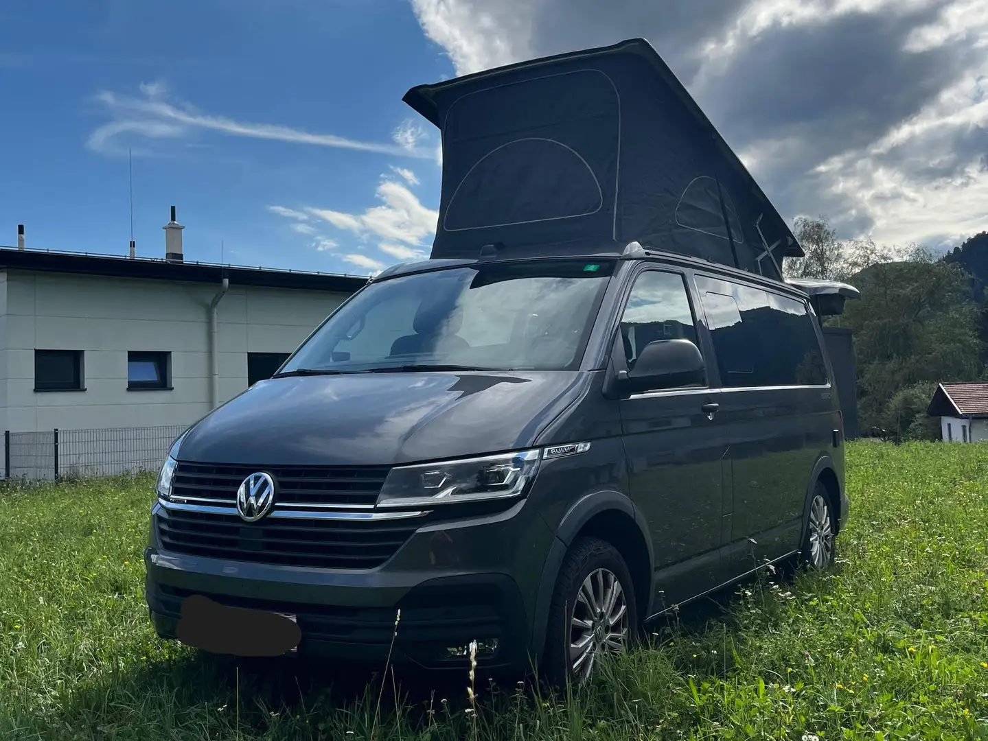 Volkswagen T6.1 California Beach 4Motion | Last Edition 2022 | 6-Sitzer | MwSt. ausweisbar! | Top-Zustand Grau - 2