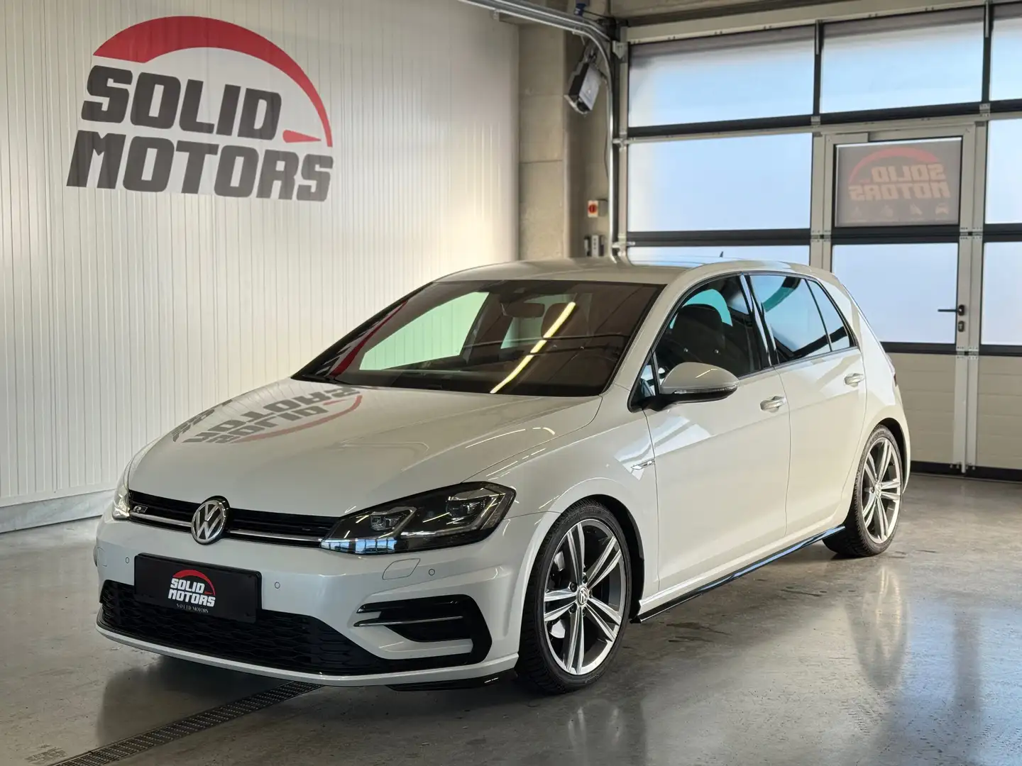Volkswagen Golf Highline R-Line/ACC/Totwinkel/Spurhalte/LED/Keyles Weiß - 1