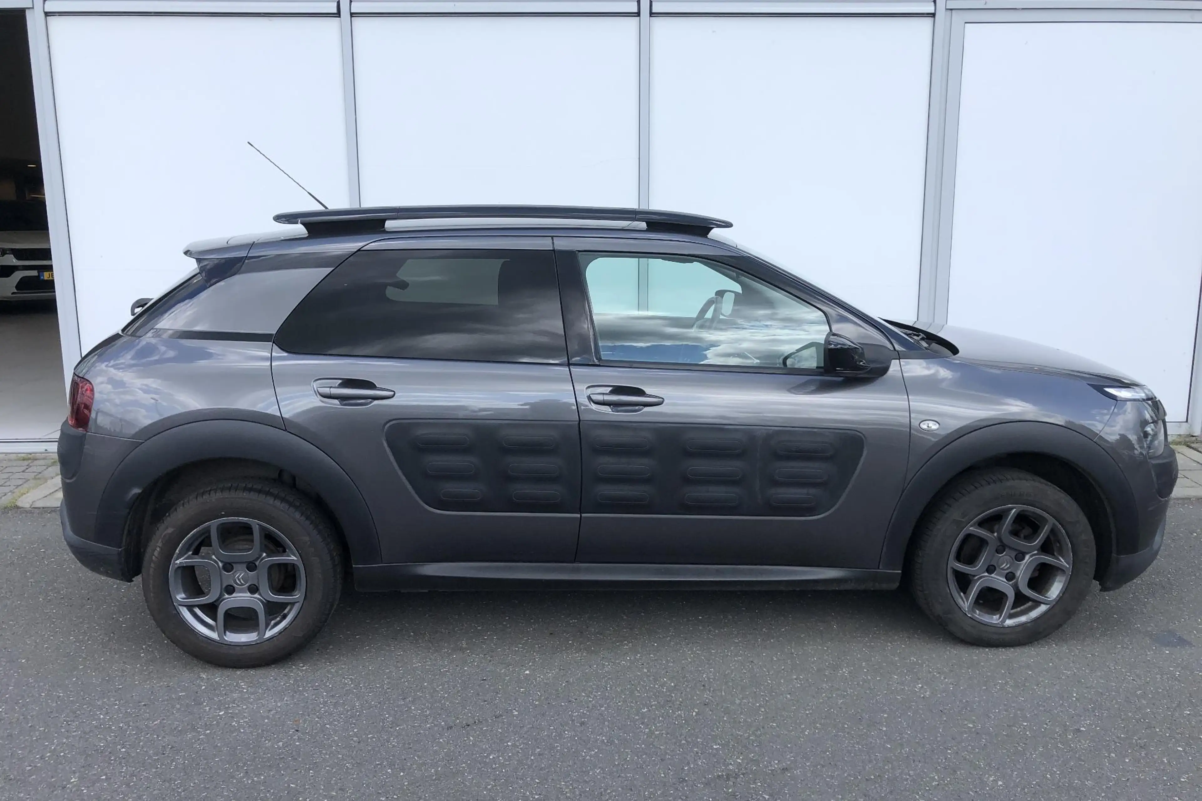 Citroen C4 Cactus AUTOMAAT 1.2 Shine Navigatie |Climate Control | Cr — photo 6