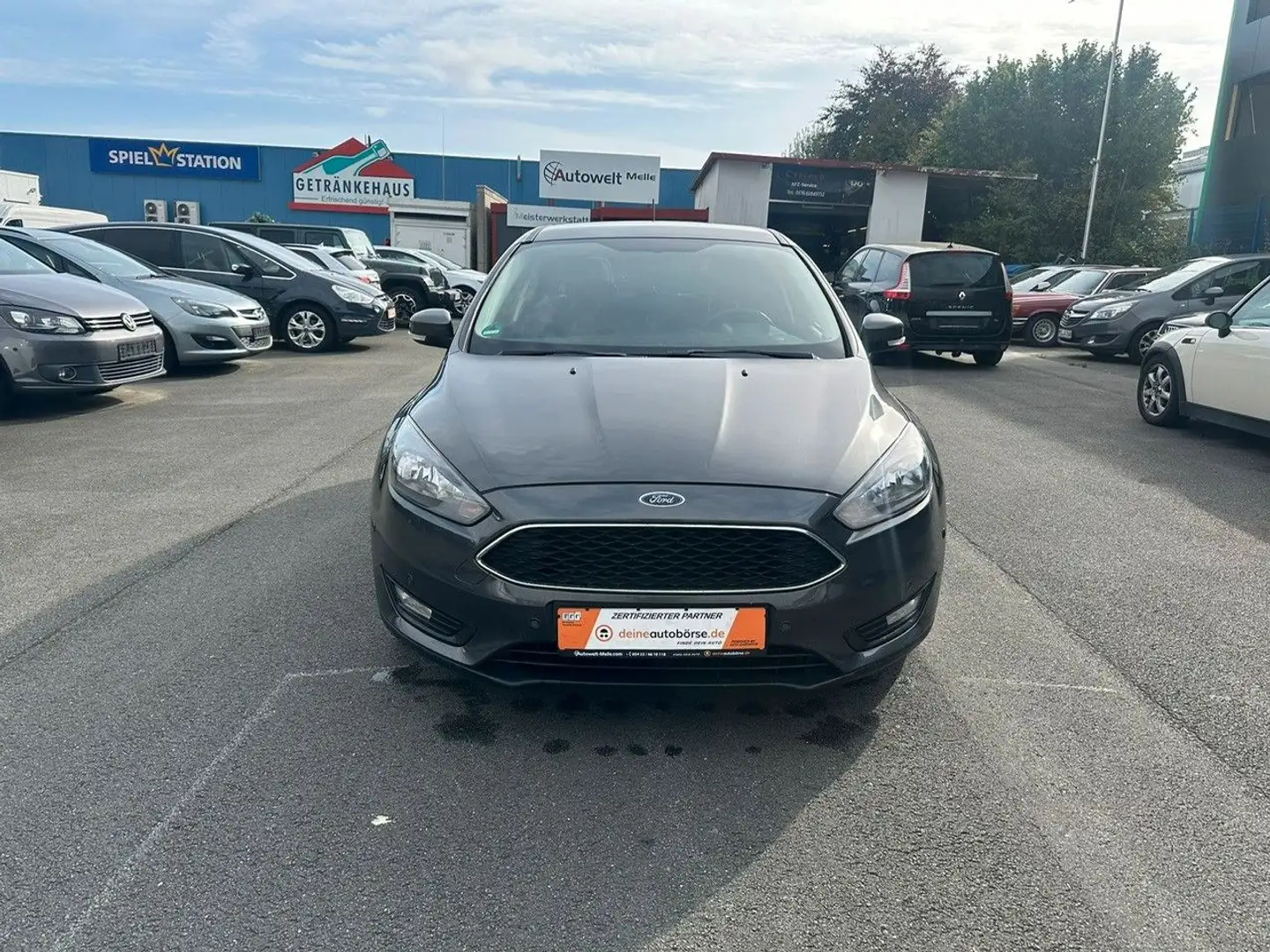 Ford Focus Lim. Cool & Connect 2 Jahre TüV Beige - 2