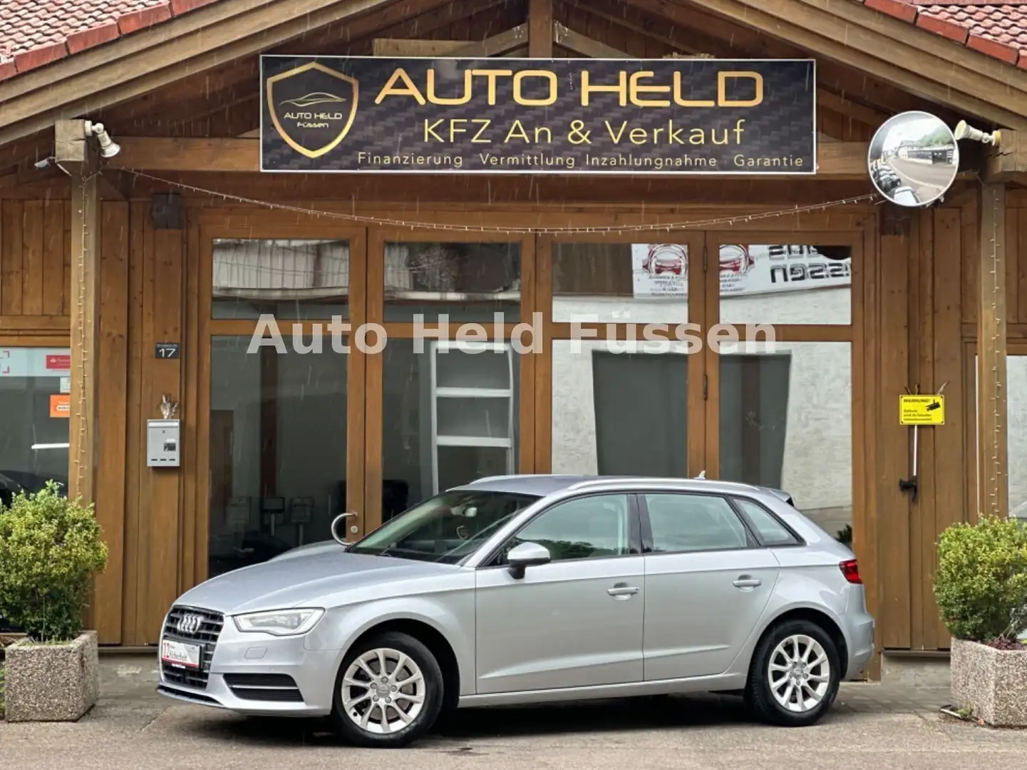 Audi A3 Sportback attraction BiXenon Nav Lane ACC TTW Argent - 1