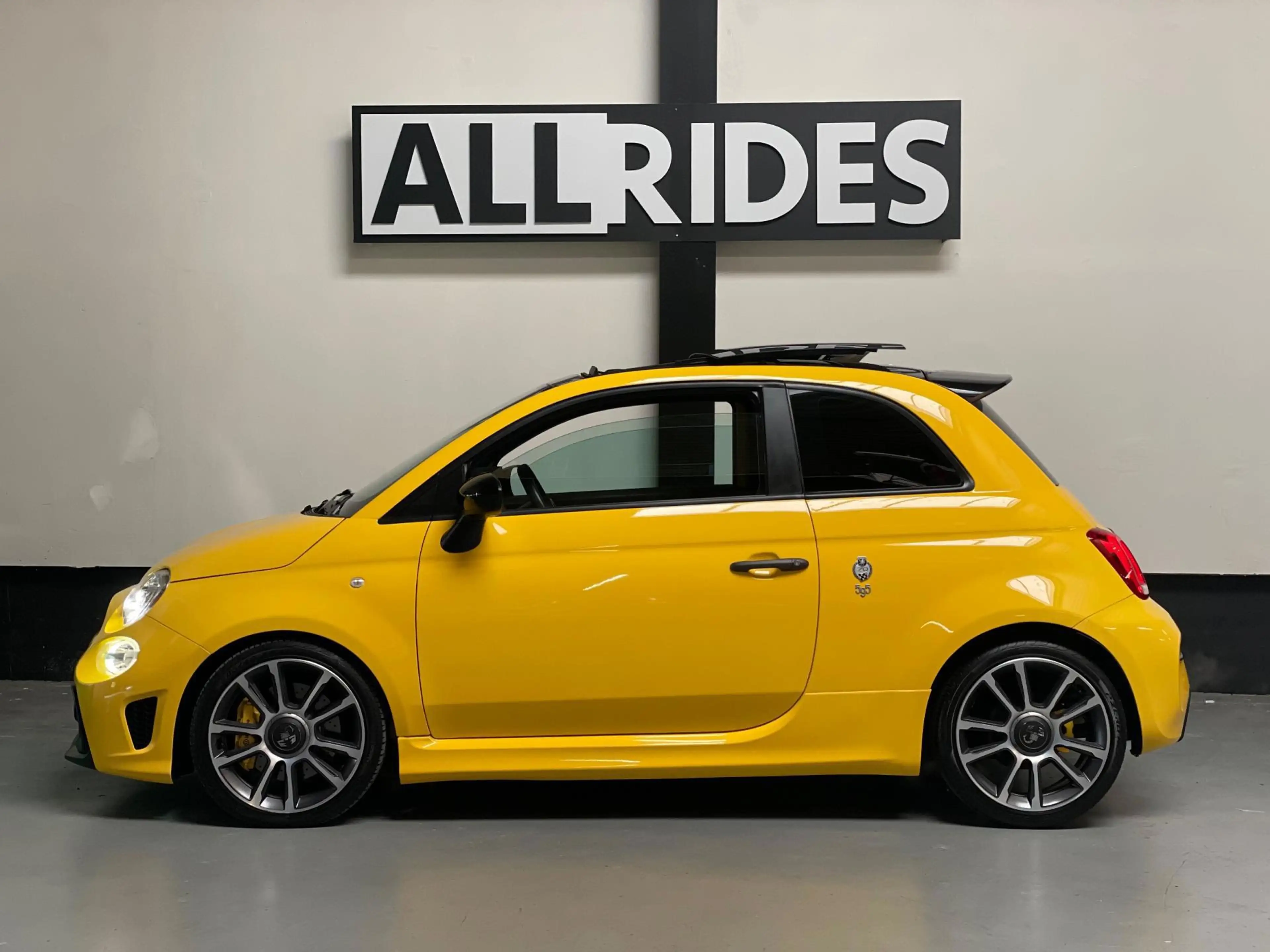 Fiat 500 Abarth 1.4 T-Jet Competizione 70th Anniversary | kuipstoe — photo 8