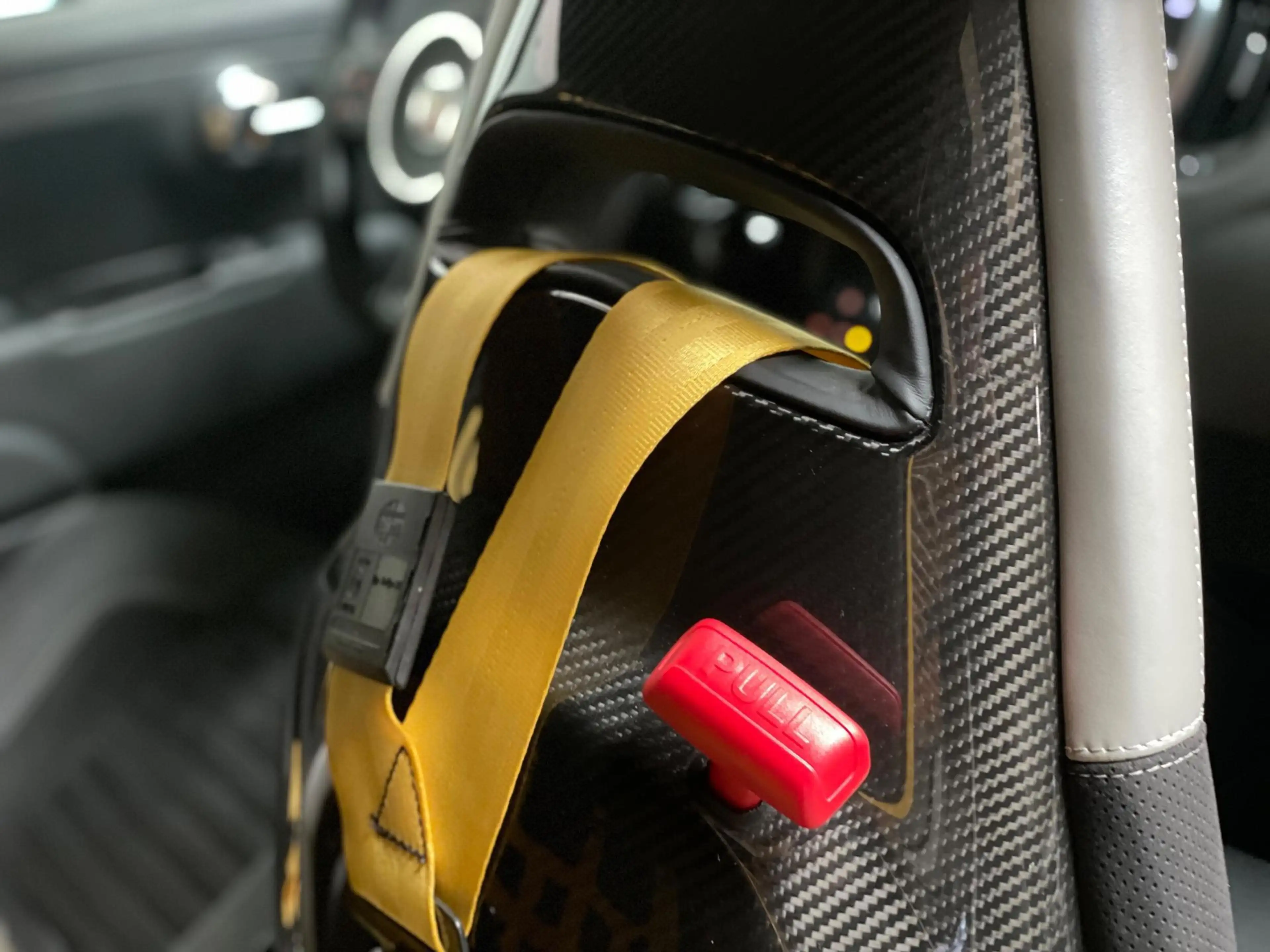 Fiat 500 Abarth 1.4 T-Jet Competizione 70th Anniversary | kuipstoe — photo 19