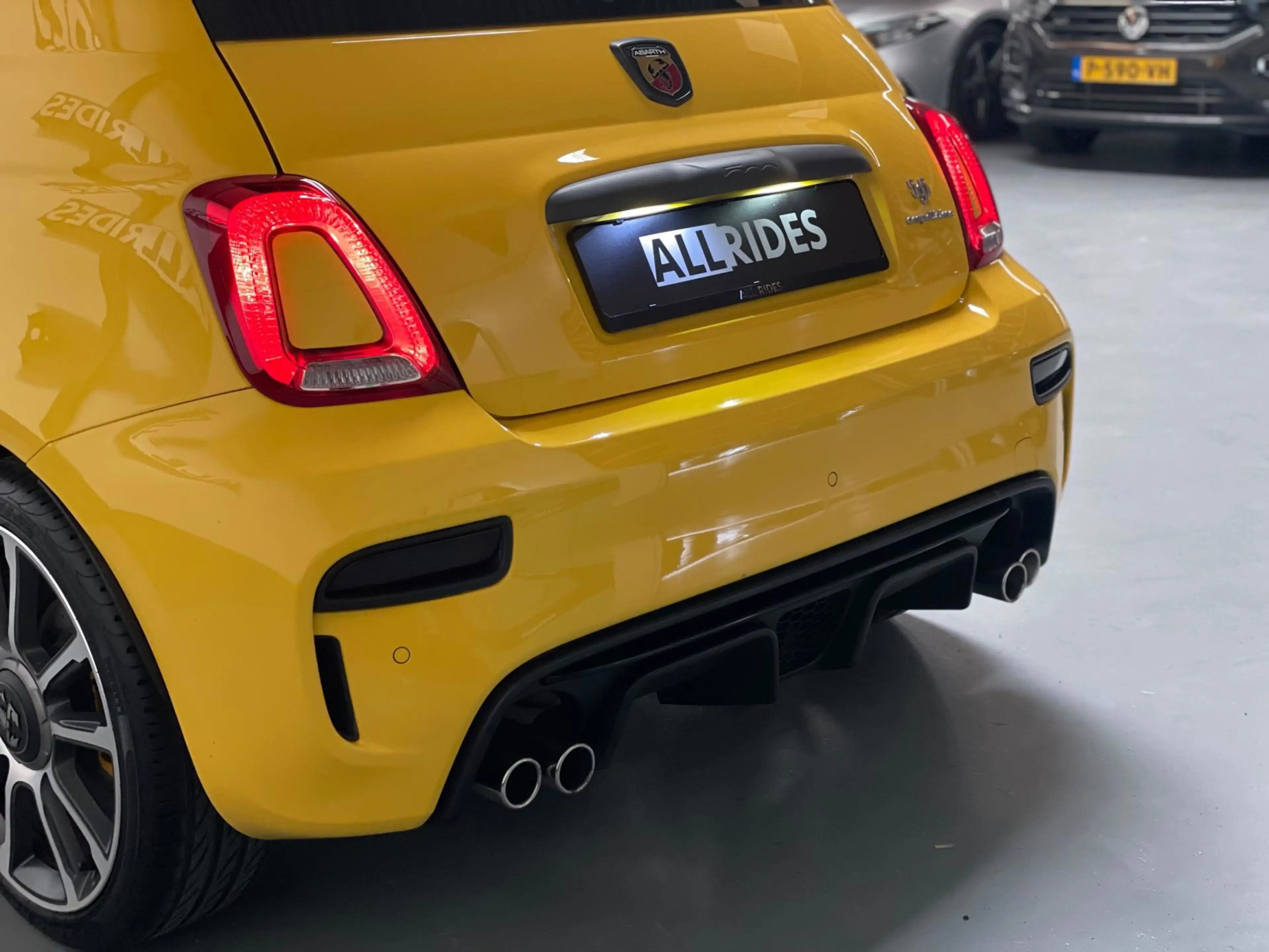 Fiat 500 Abarth 1.4 T-Jet Competizione 70th Anniversary | kuipstoe — photo 13