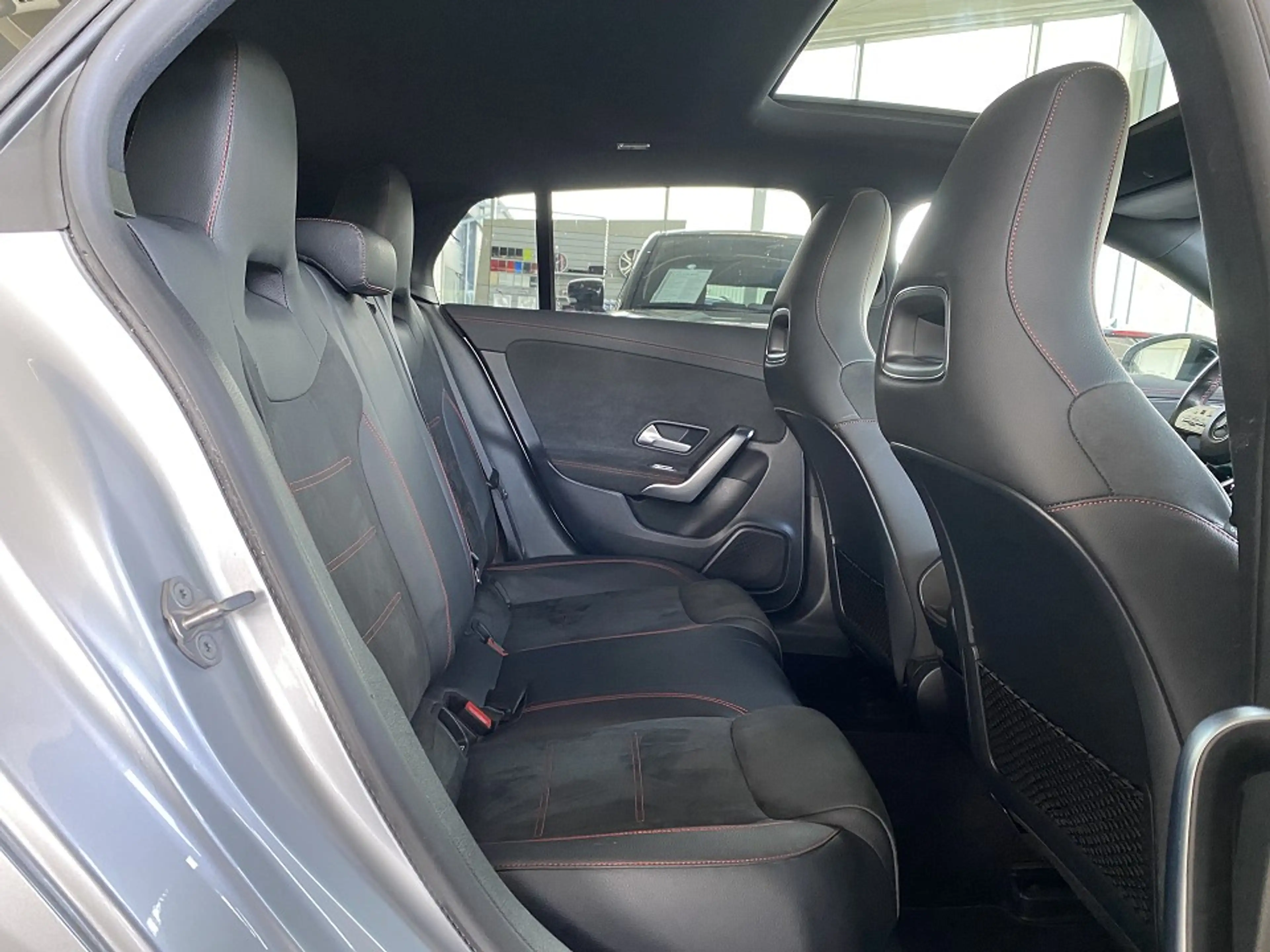 Mercedes-Benz CLA 250 Shooting Brake AMG Line 4Matic — photo 6