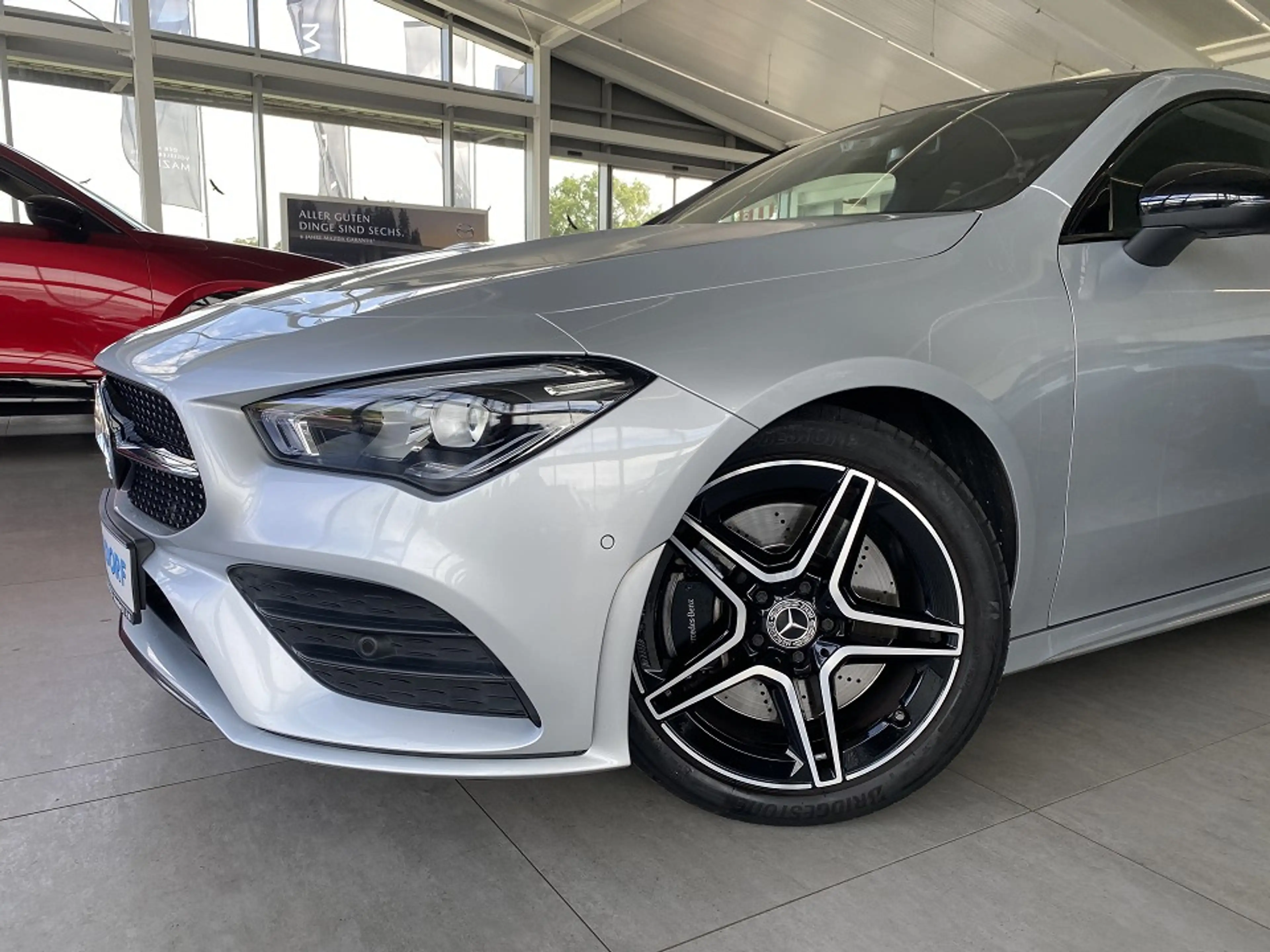Mercedes-Benz CLA 250 Shooting Brake AMG Line 4Matic — photo 4