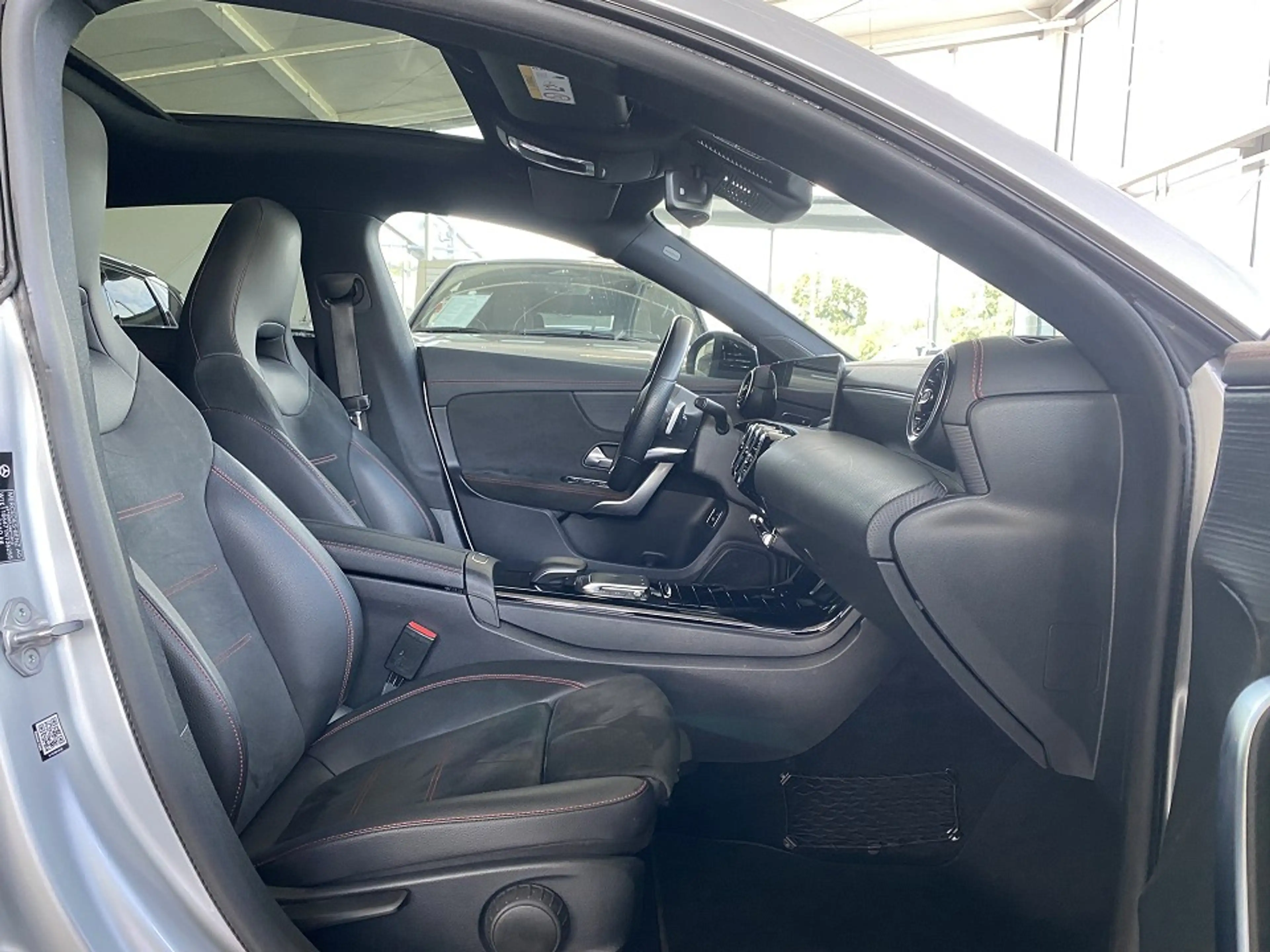 Mercedes-Benz CLA 250 Shooting Brake AMG Line 4Matic — photo 5