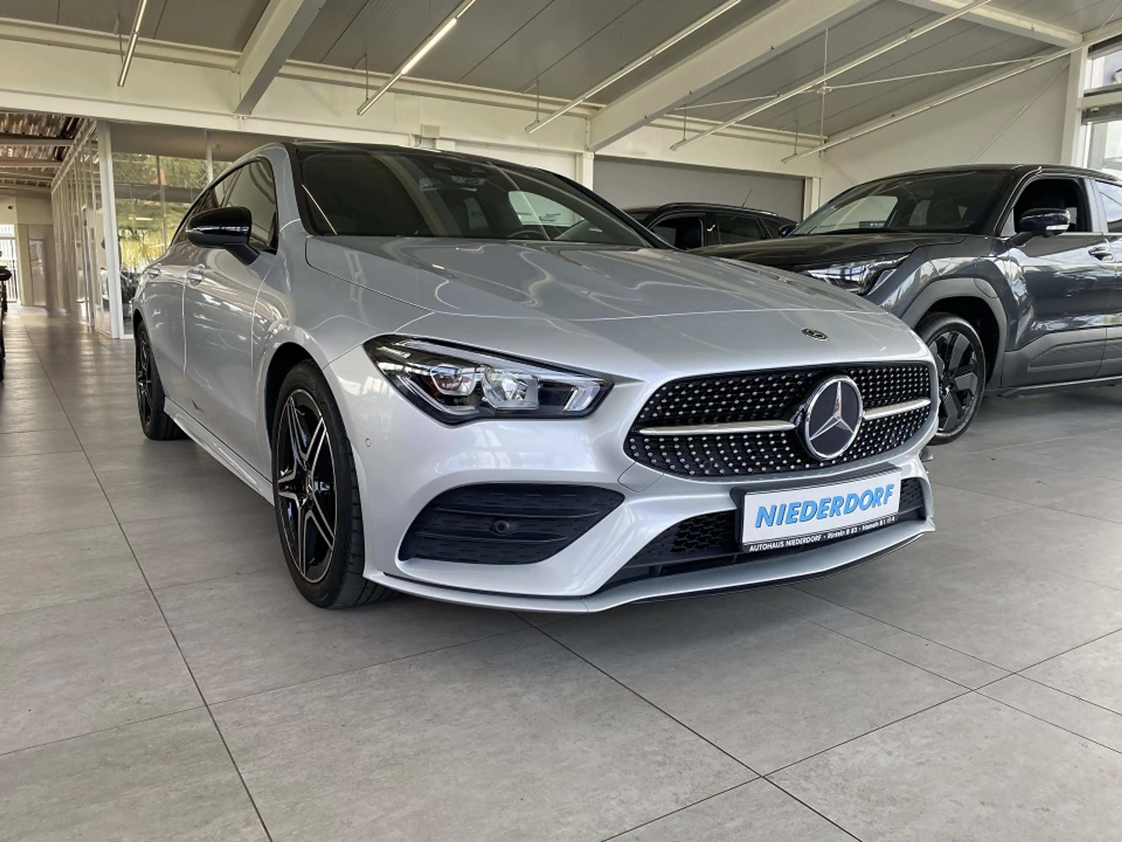 Mercedes-Benz CLA 250 Shooting Brake AMG Line 4Matic