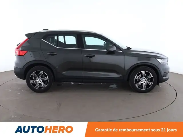 Volvo XC40 view 7