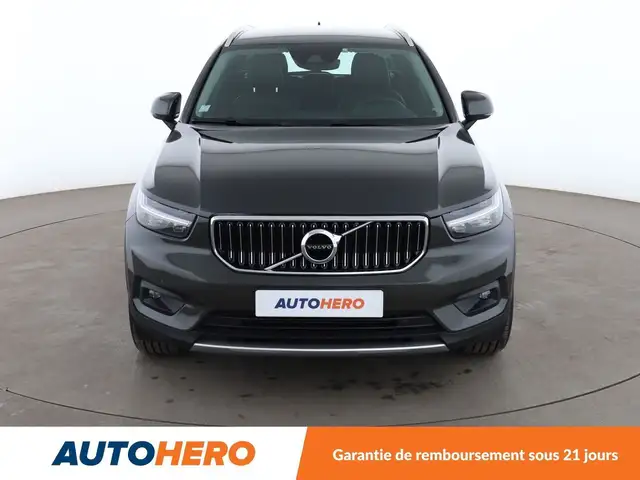Volvo XC40 view 9
