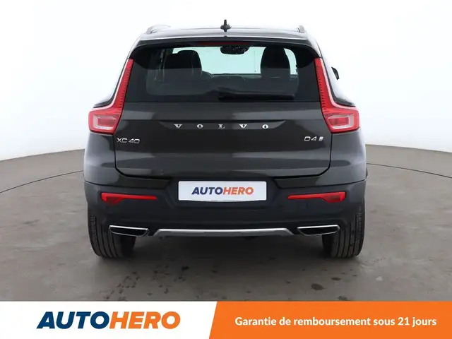 Volvo XC40 view 5
