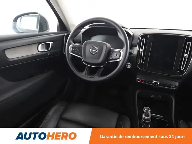 Volvo XC40 view 13