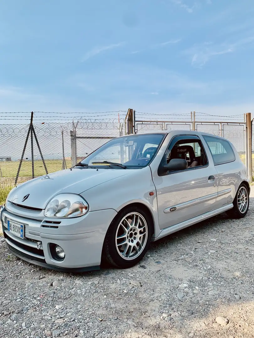 Renault Clio 3p 2.0 16v Sport - 1