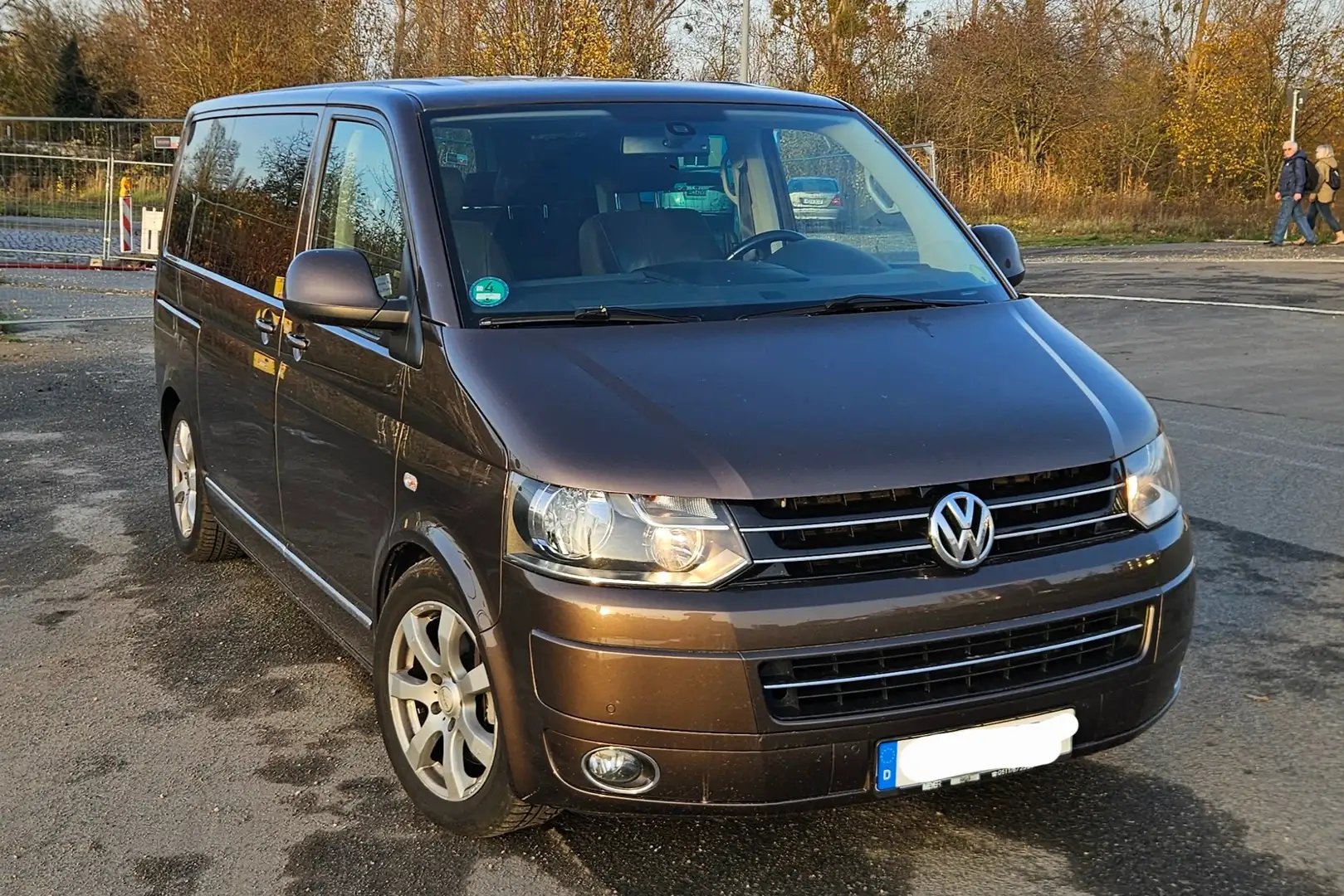 Volkswagen T5 Multivan Multivan DSG Highline Braun - 2