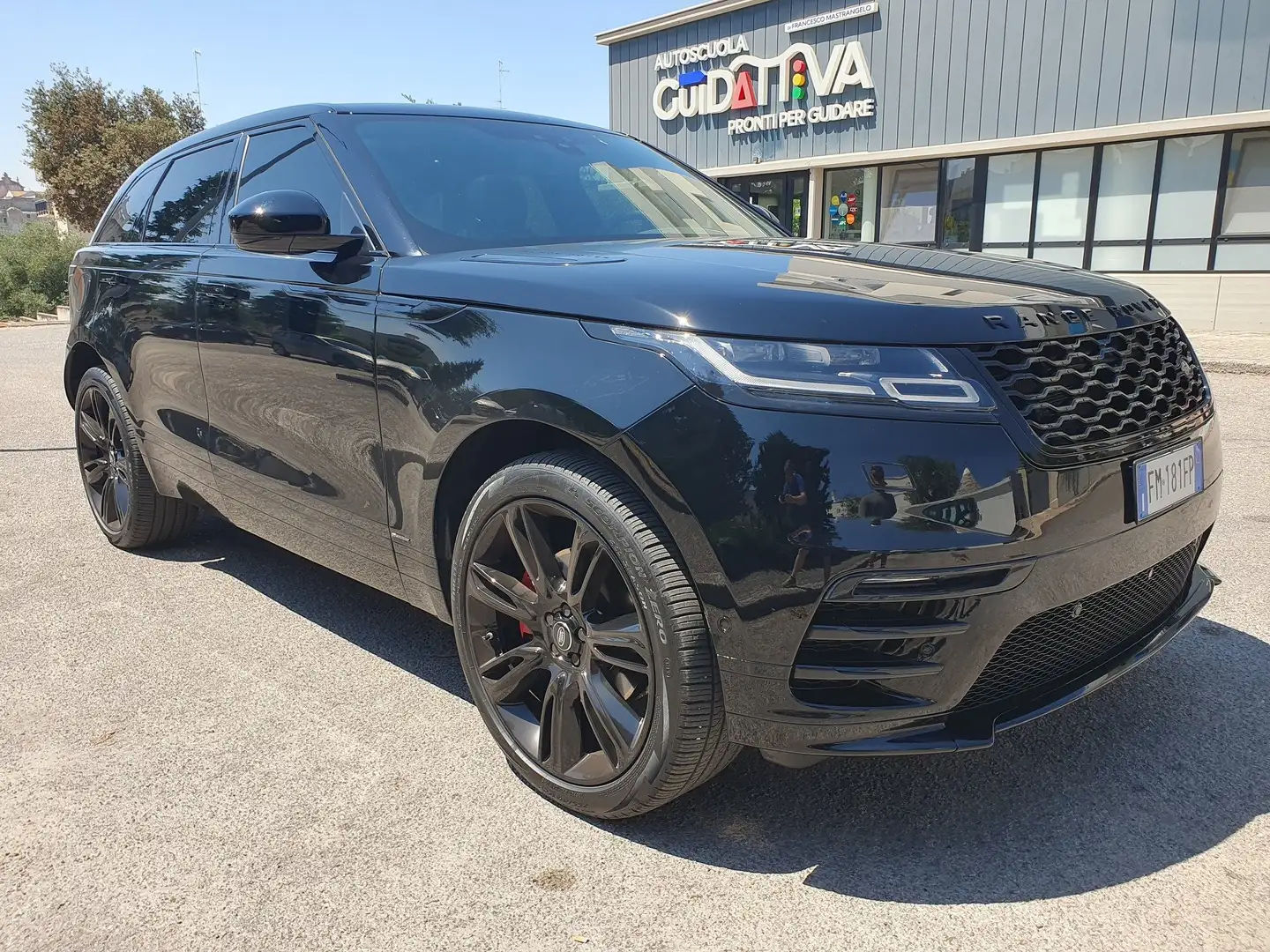 Land Rover Range Rover Velar Range Rover Velar 2017 2.0 i4 R-Dynamic HSE 240cv Nero - 1