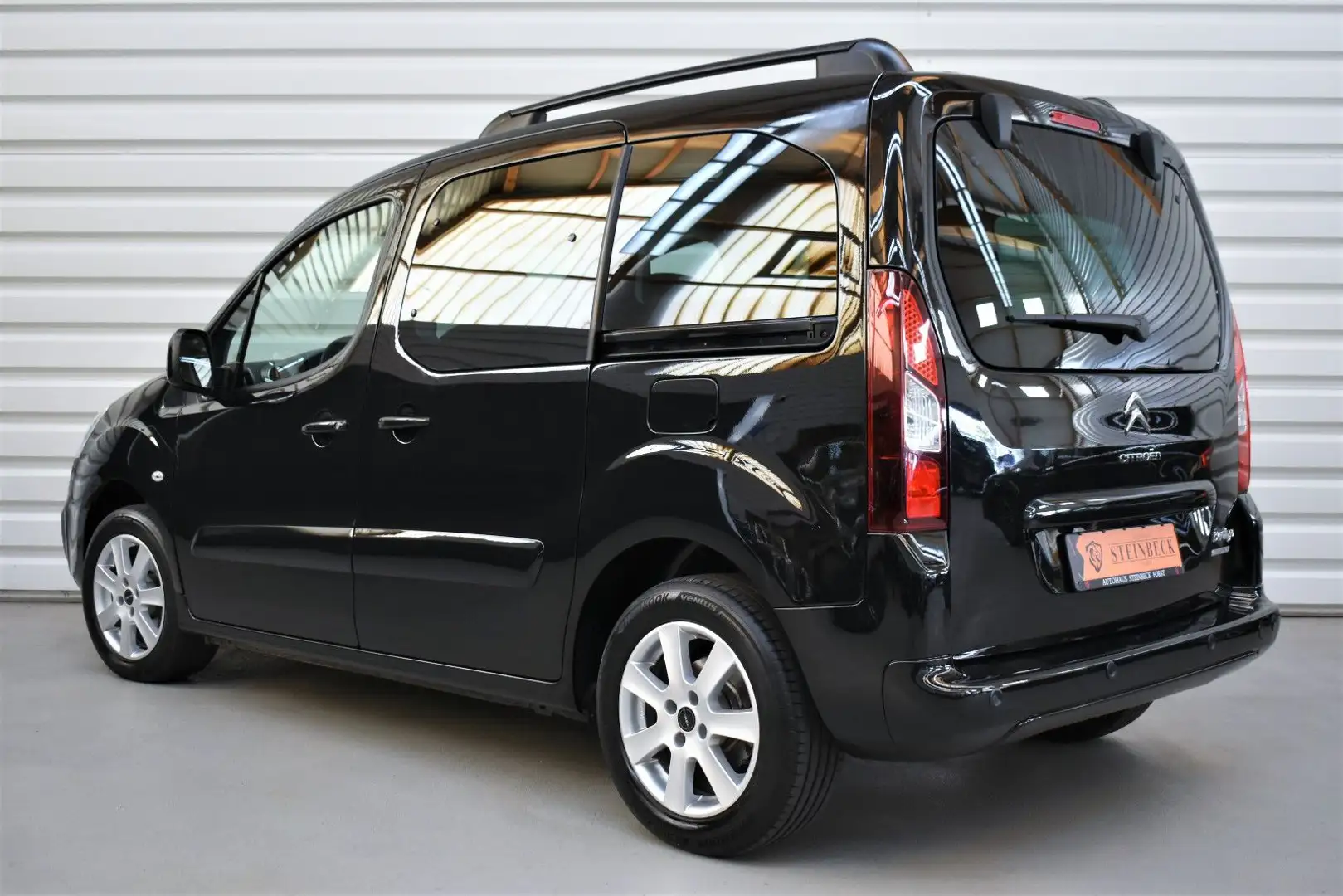 Citroen Berlingo Kombi Shine+Navi+Kamera+SHZ+Tempomat Schwarz - 2
