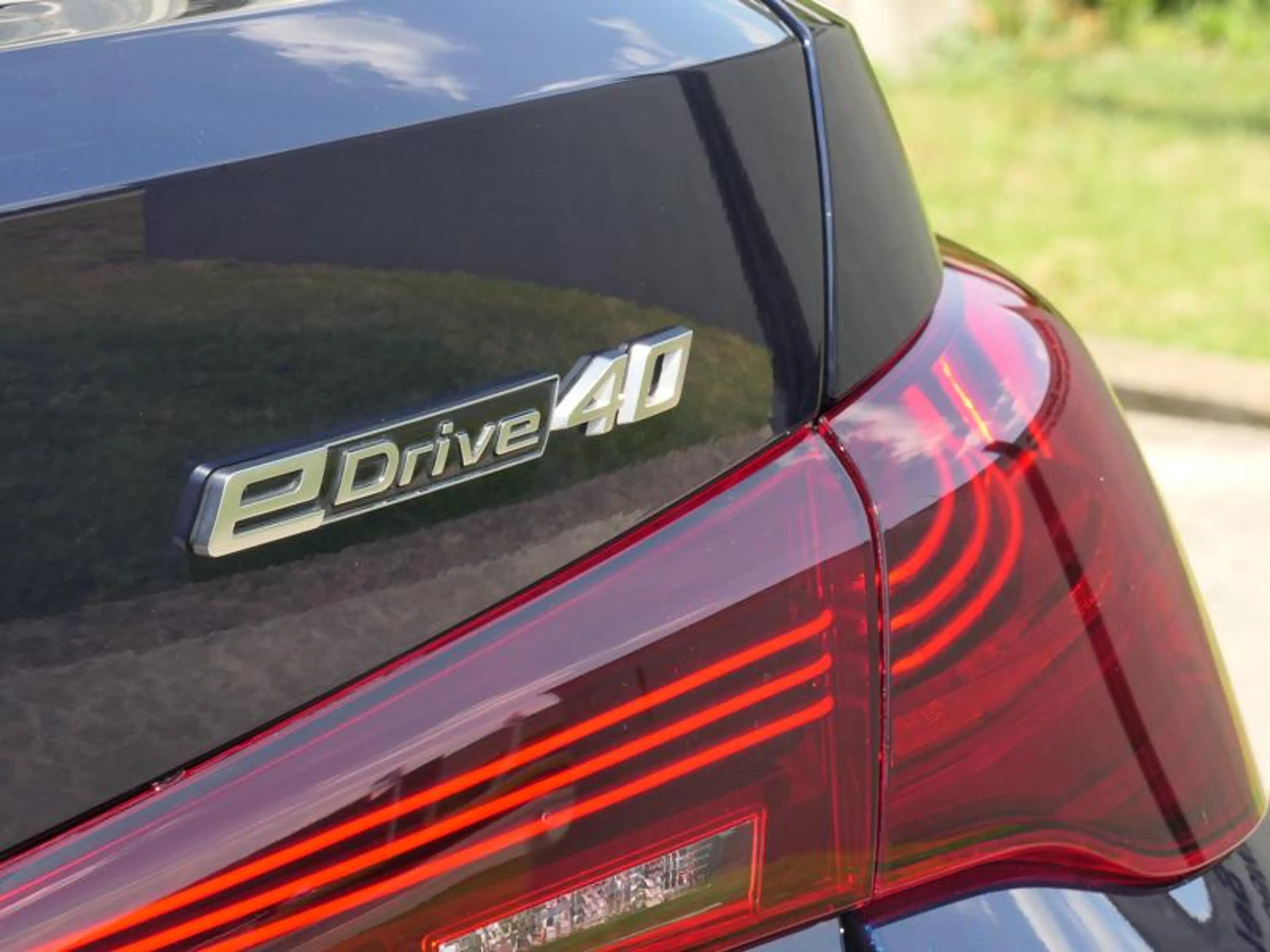 BMW i4 eDrive40 Gran Coupé M Sport — photo 11