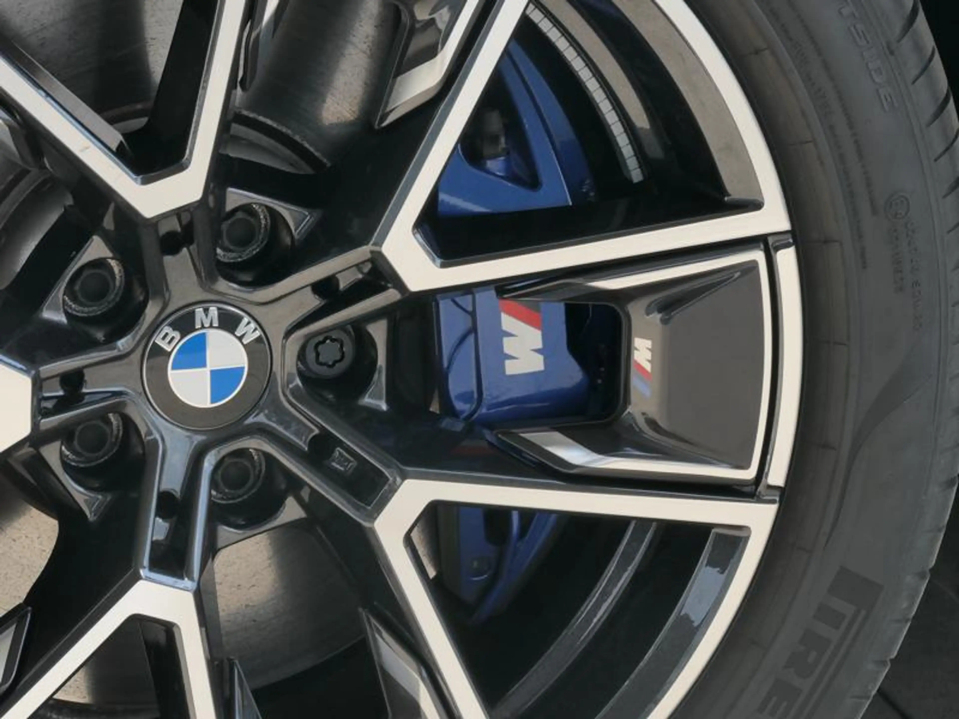 BMW i4 eDrive40 Gran Coupé M Sport — photo 10