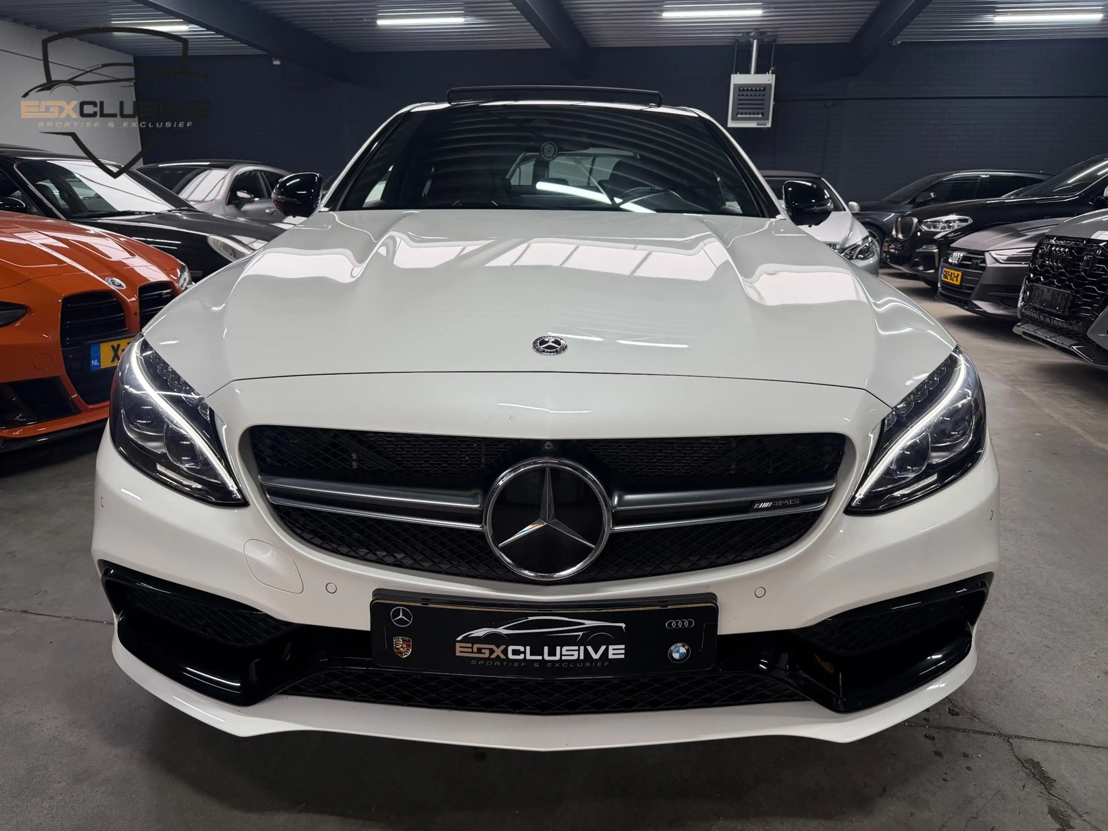 Mercedes-Benz C 63 AMG Pano/Kuipstoelen/ACC/Camera — photo 2