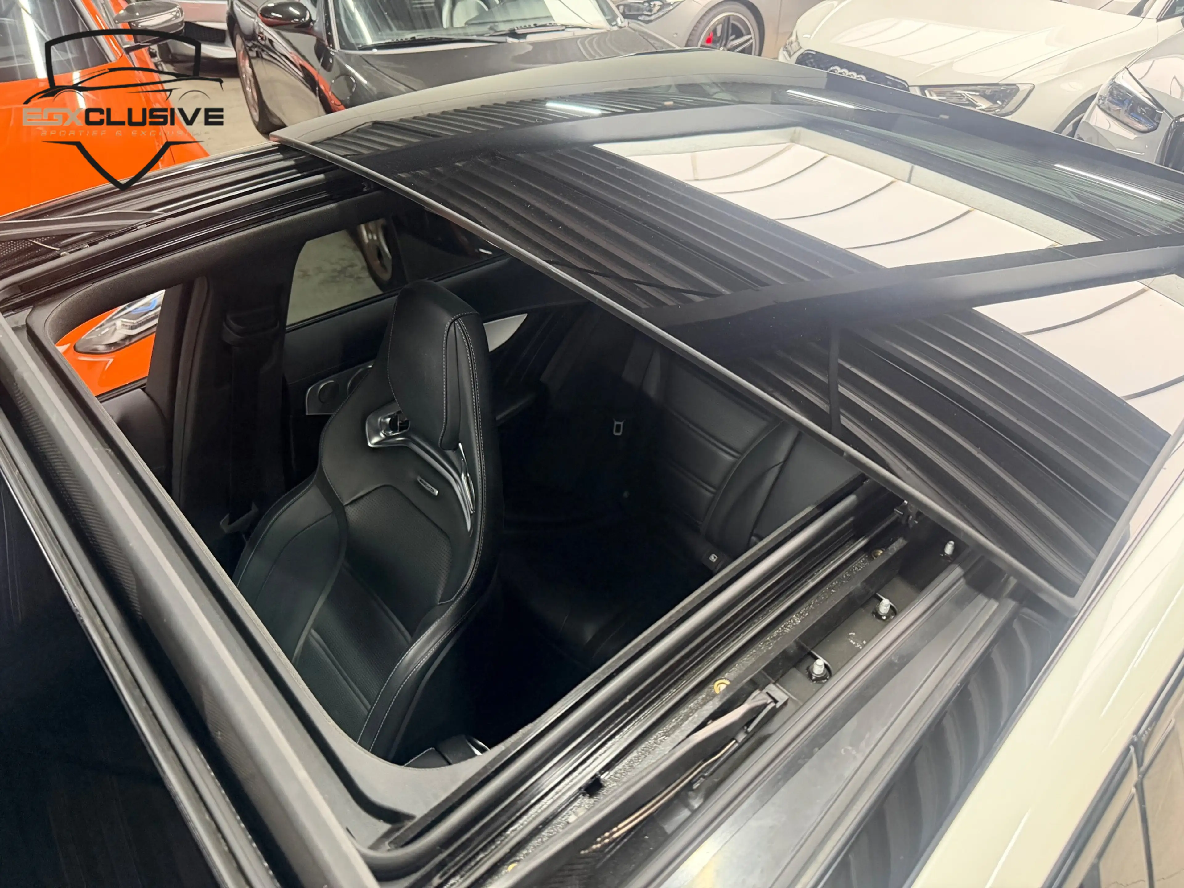 Mercedes-Benz C 63 AMG Pano/Kuipstoelen/ACC/Camera — photo 14