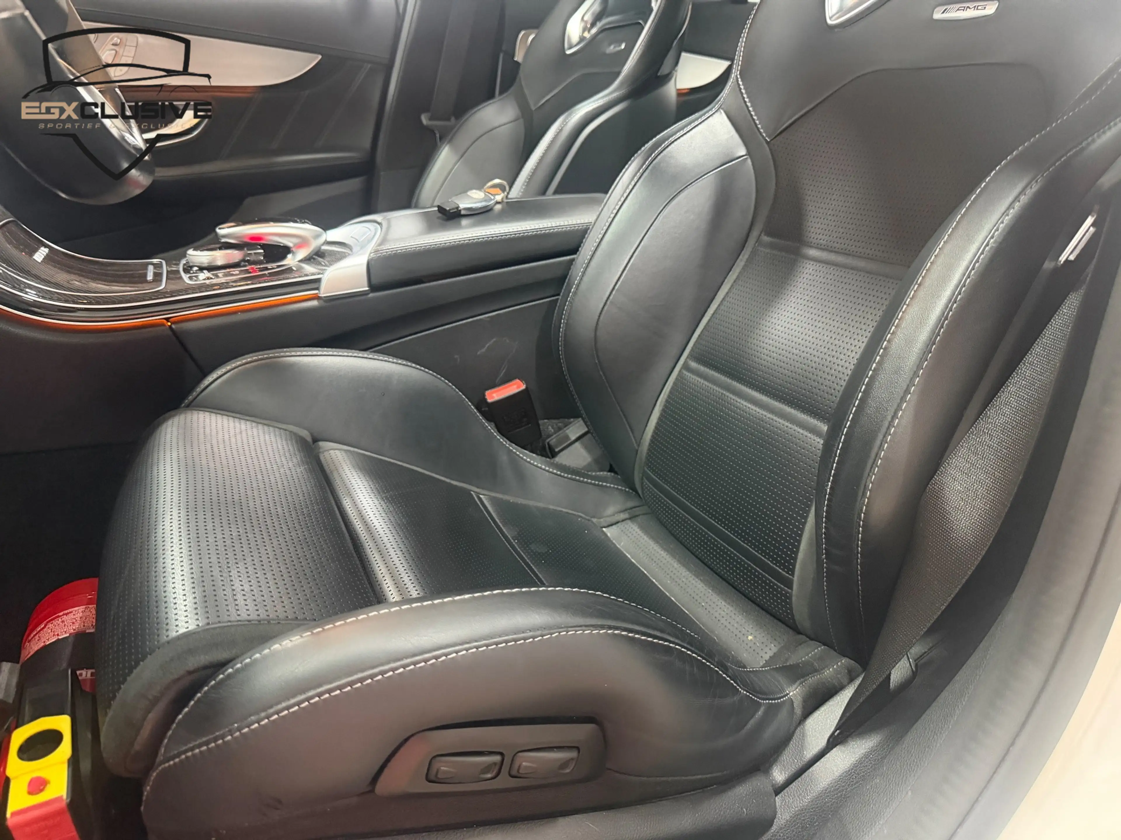 Mercedes-Benz C 63 AMG Pano/Kuipstoelen/ACC/Camera — photo 29