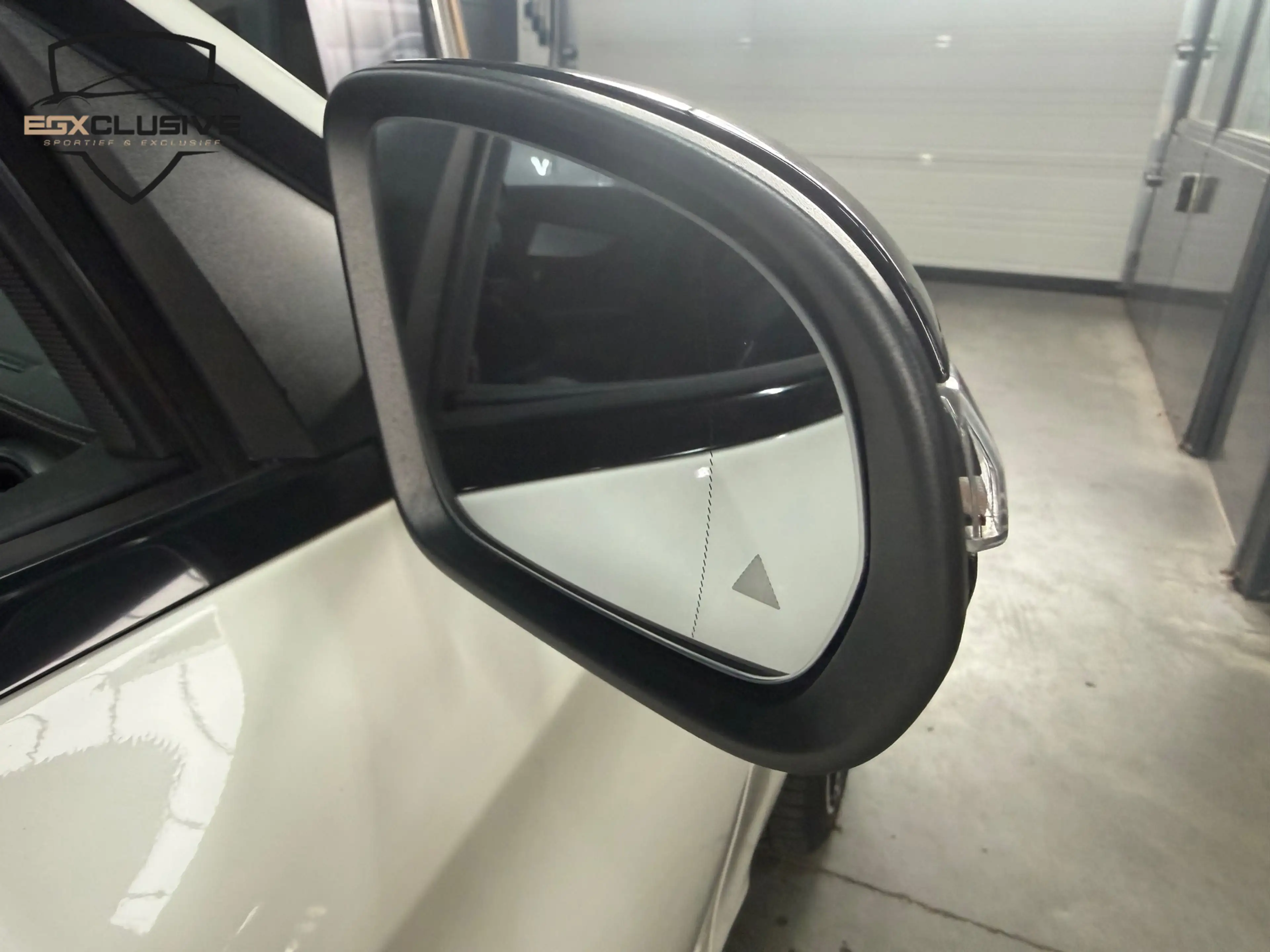 Mercedes-Benz C 63 AMG Pano/Kuipstoelen/ACC/Camera — photo 38