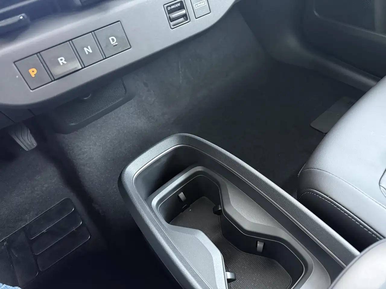 Nissan Leaf 2026 — фото 12