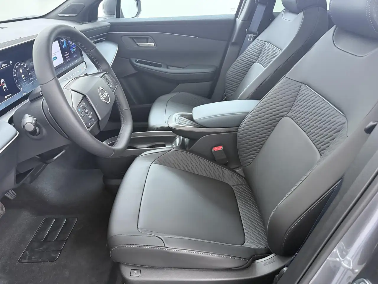 Nissan Leaf 2026 — фото 13
