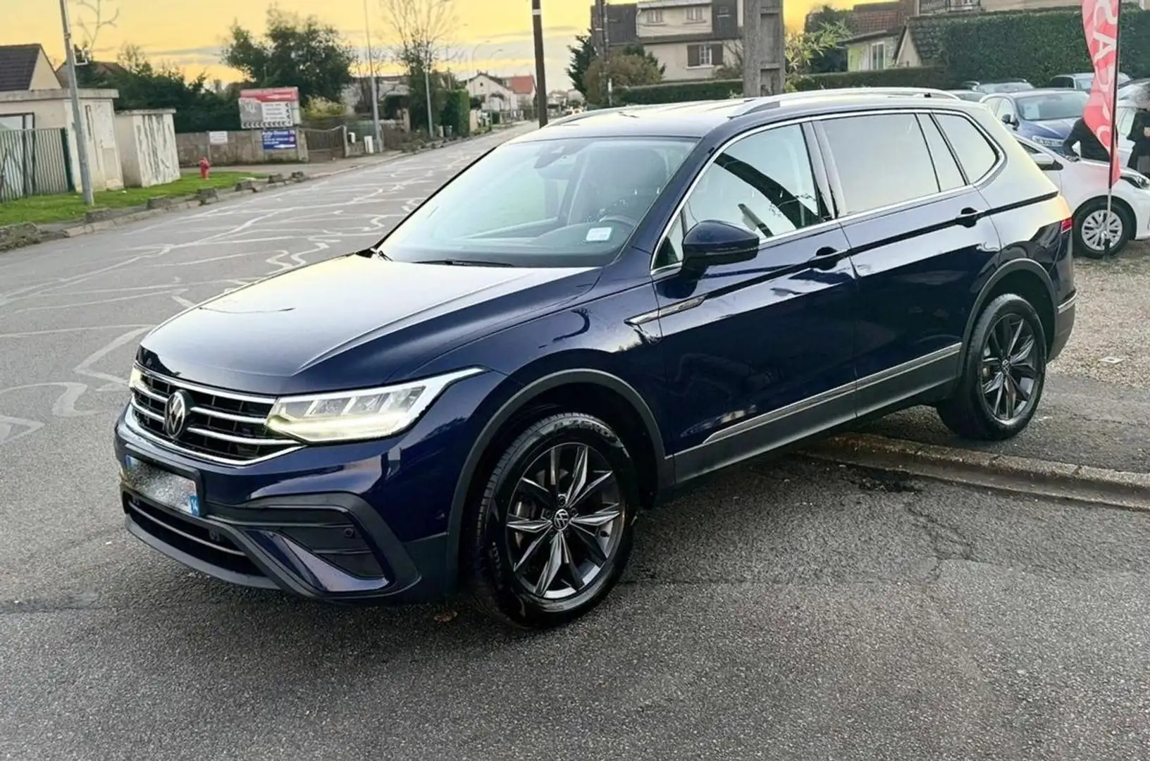 Volkswagen Tiguan 1.5 TSI 150 DSG7 LIFE BUSINESS 02/2023 25000HT TBEG Gris - 1